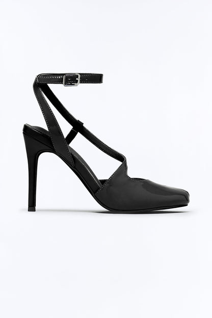 Deora Tabi Ankle Strap Pump - Black