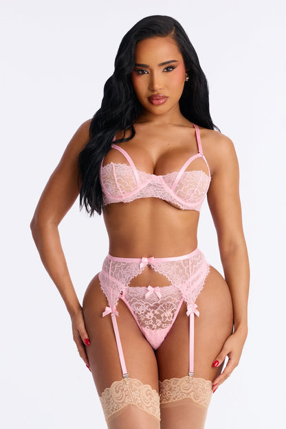 Lana 3 Piece Lace Bra And Panty Garter Set - Pink