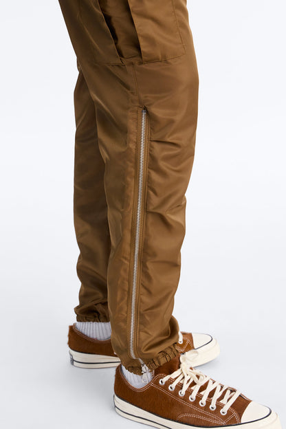 Slim Pocket Thesis Pant - Brown