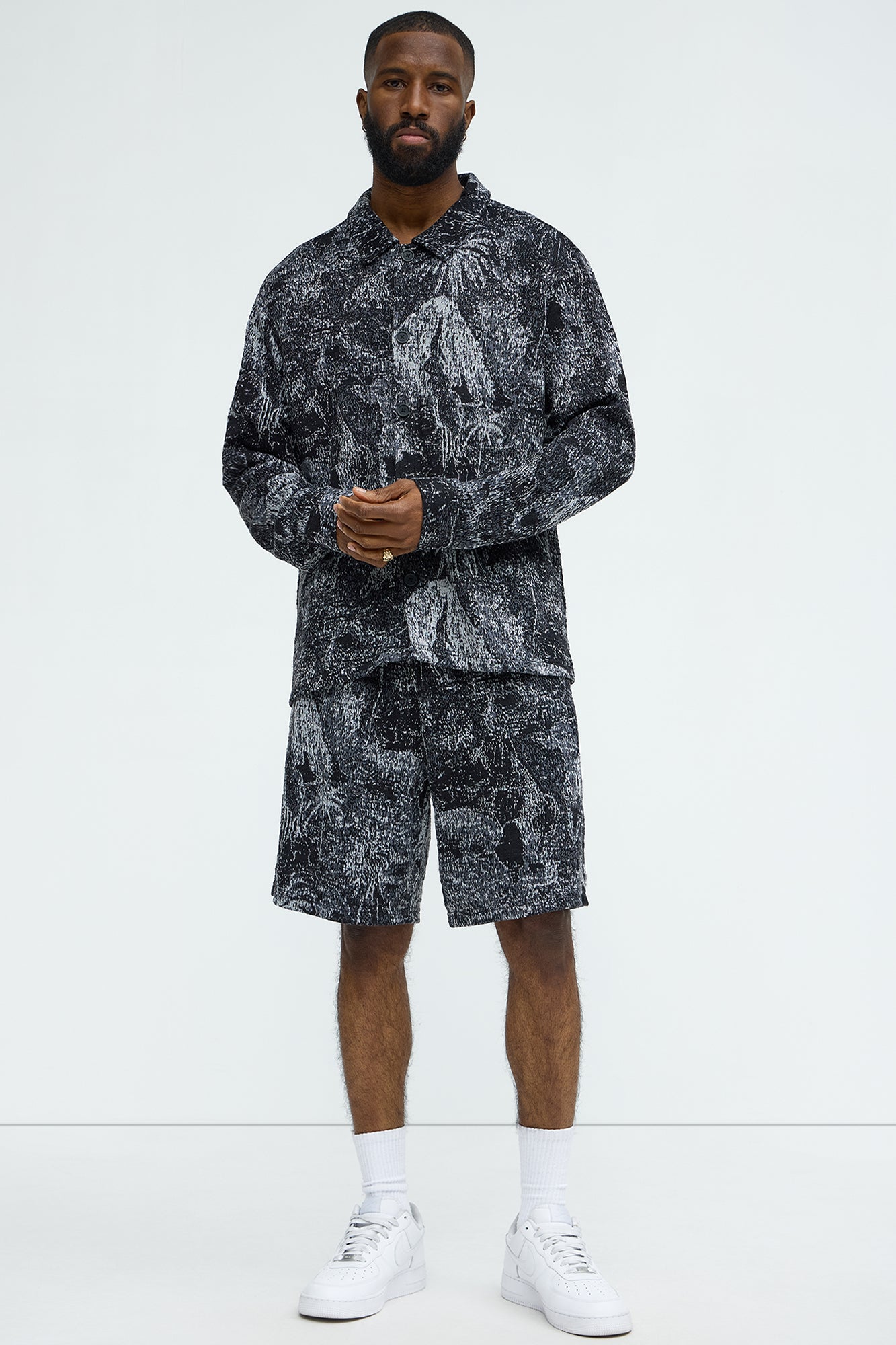 Grainy Tropics Relaxed Knit Shorts - Black/combo