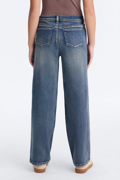 Mini Lost As Always Stretch Baggy Jeans - Medium Wash