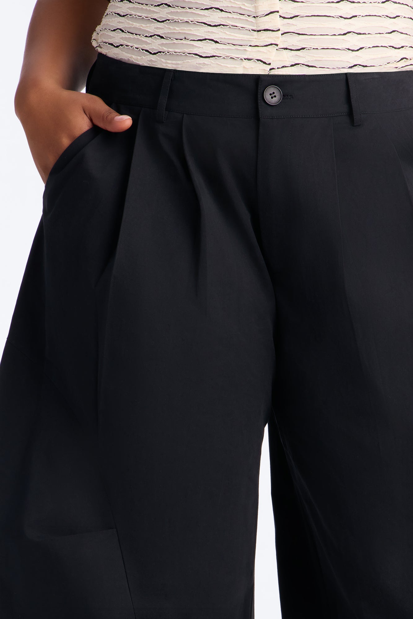 Cooler Than You Barrel Leg Pant 30″ - Navy