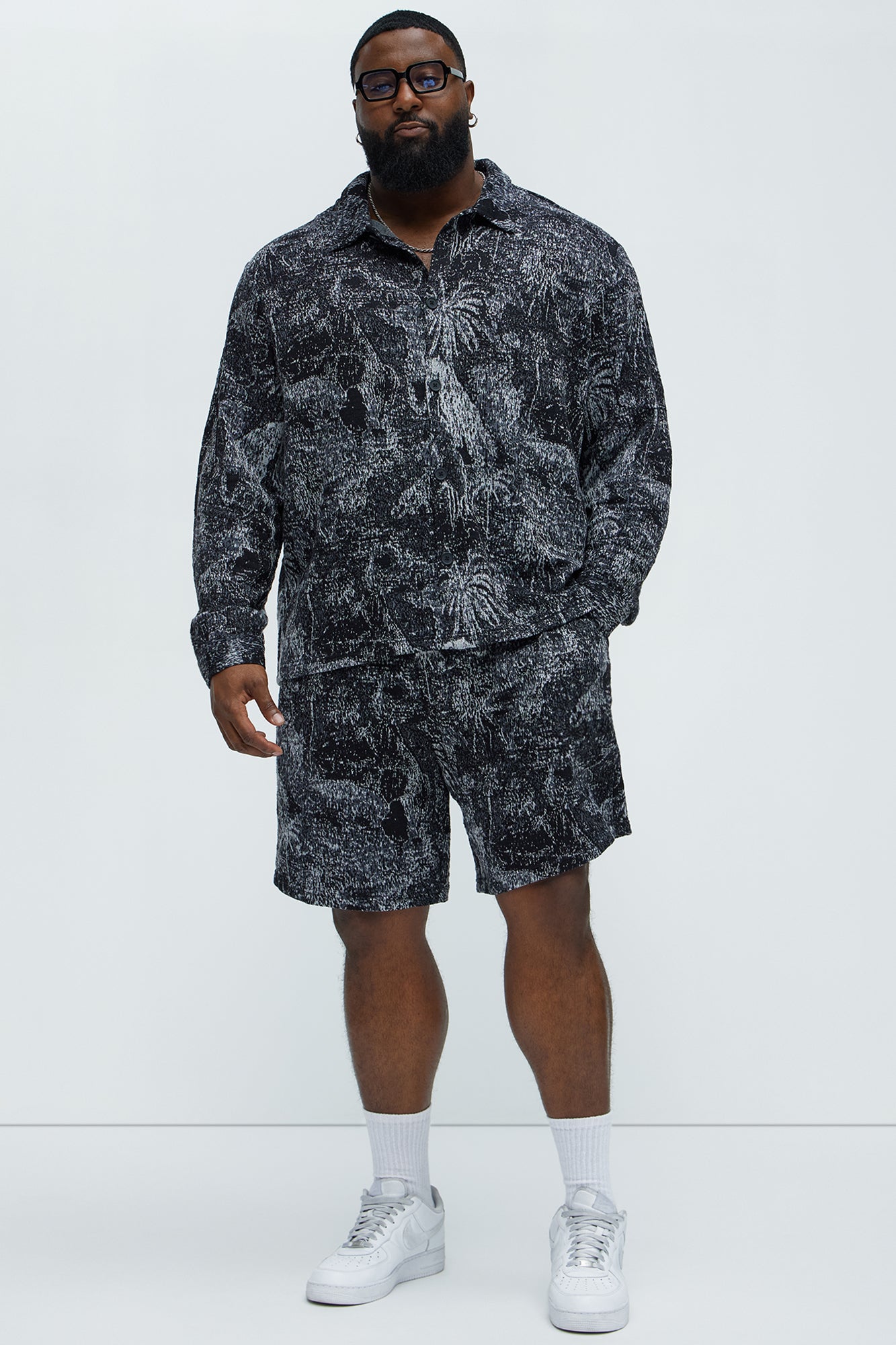 Grainy Tropics Relaxed Knit Shorts - Black/combo