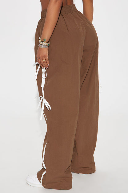 Cindy Windbreaker Track Pant - Chocolate