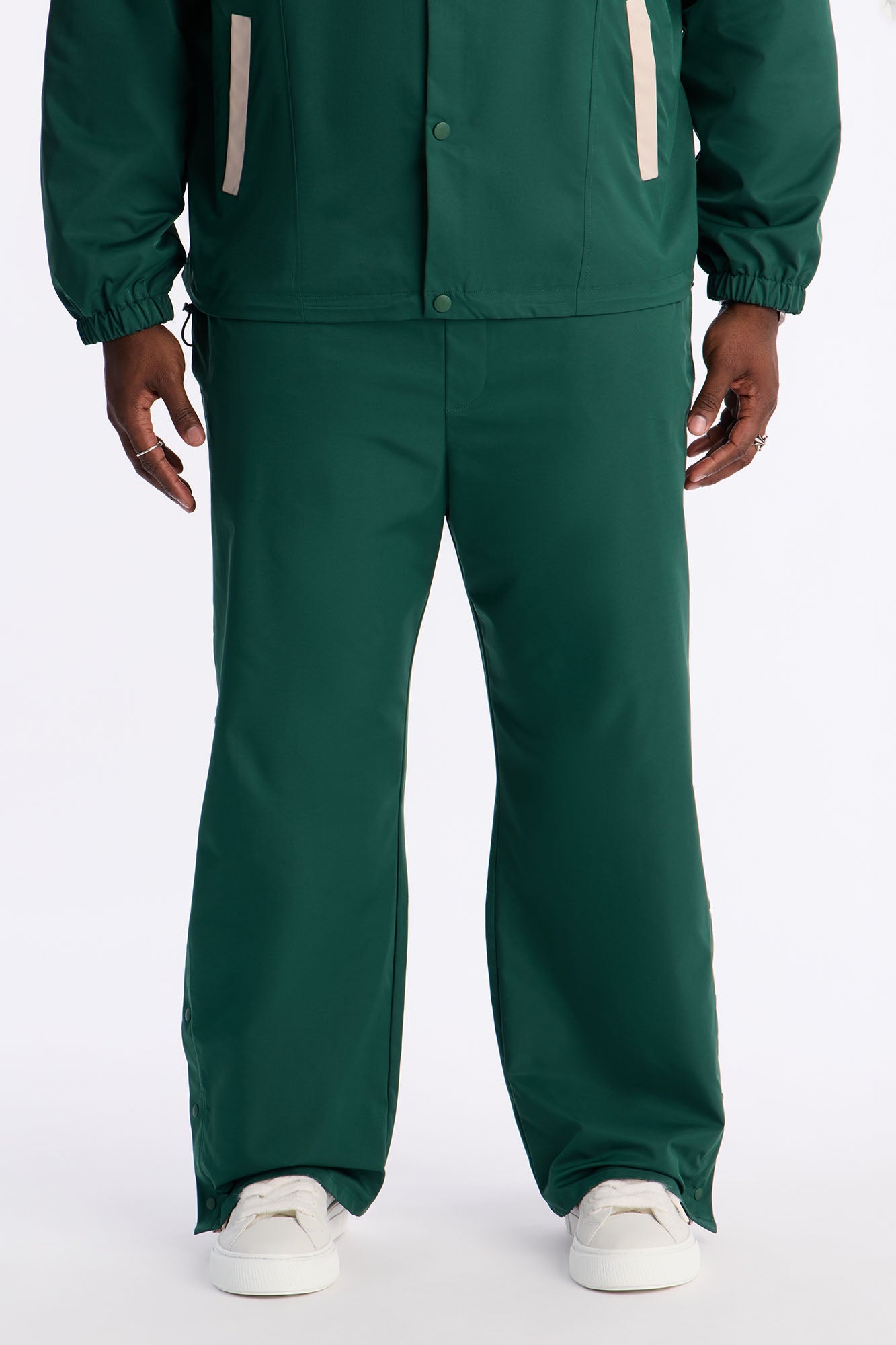 Straight Button Detailed Contrast Panel Pant - Green