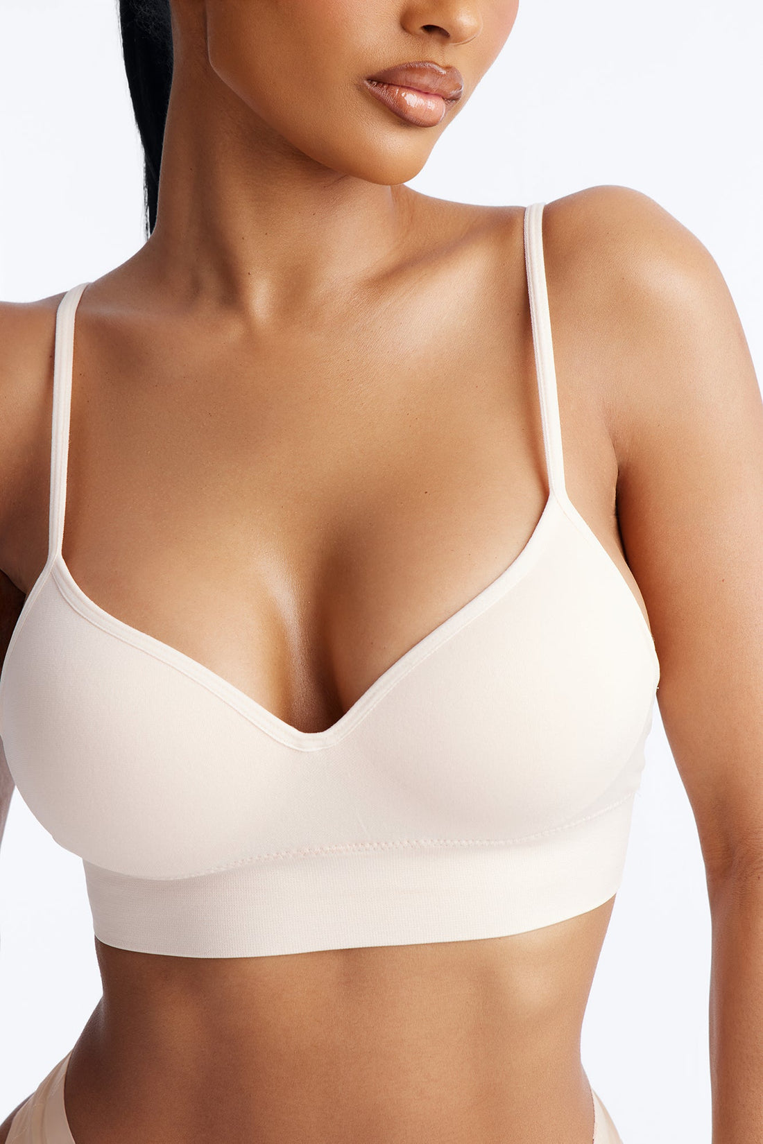 Close For Comfort Seamless Wireless Deep Plunge Bra - Nude