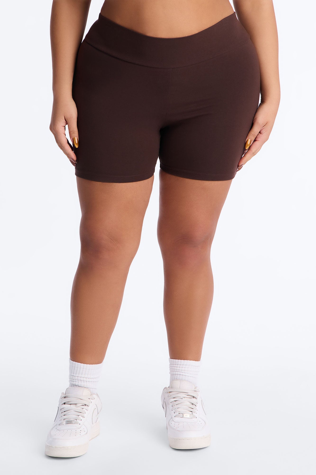 Quinn Mid Rise Everyday Cotton Biker Short 5″ - Chocolate