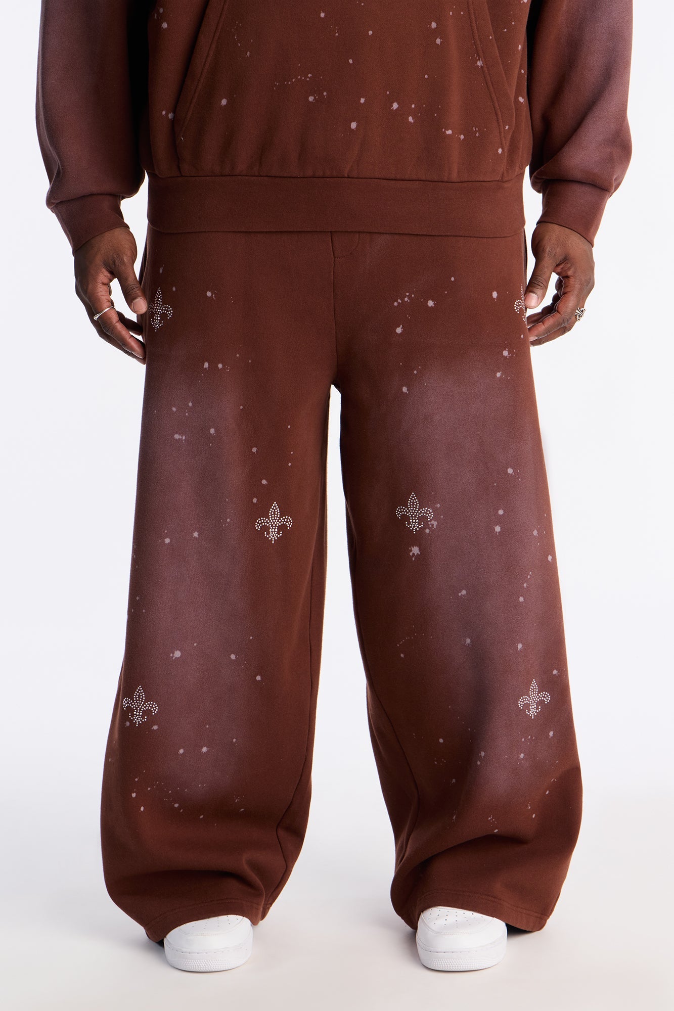 Saints And Sinners Distressed Sweatpants - Brown