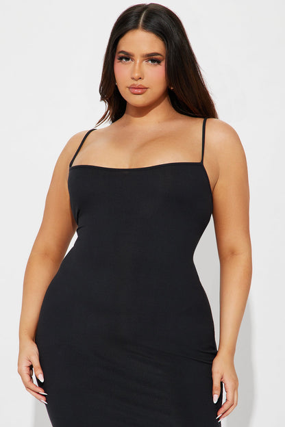 Madelyn Micro Ribbed Maxi Dress - Black