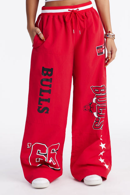 NBA Chicago Bulls Patchwork Cargo Wide Leg Pant - Red