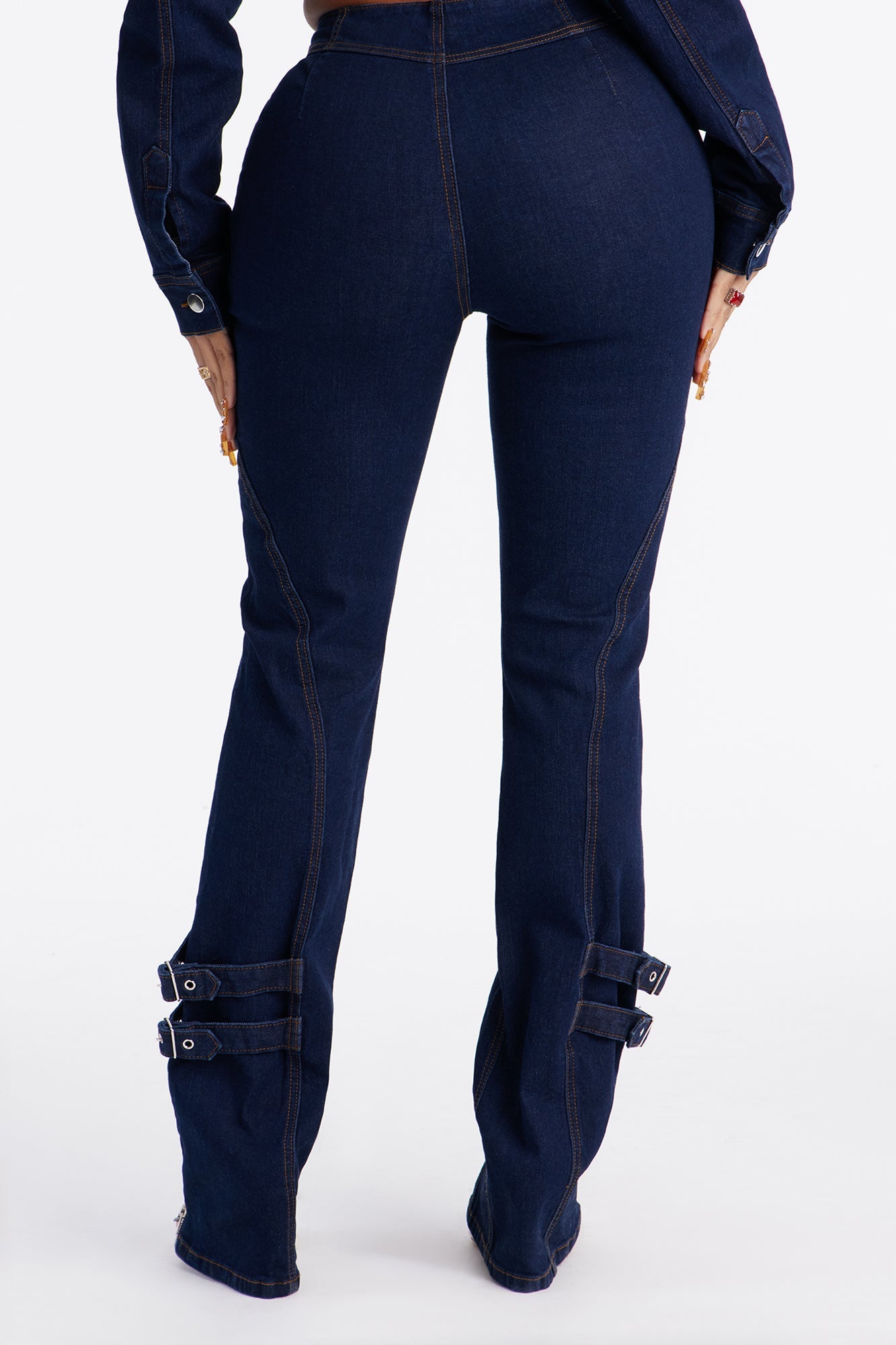 Leading Lady Stretch Straight Leg Jeans - Rinse Blue Wash