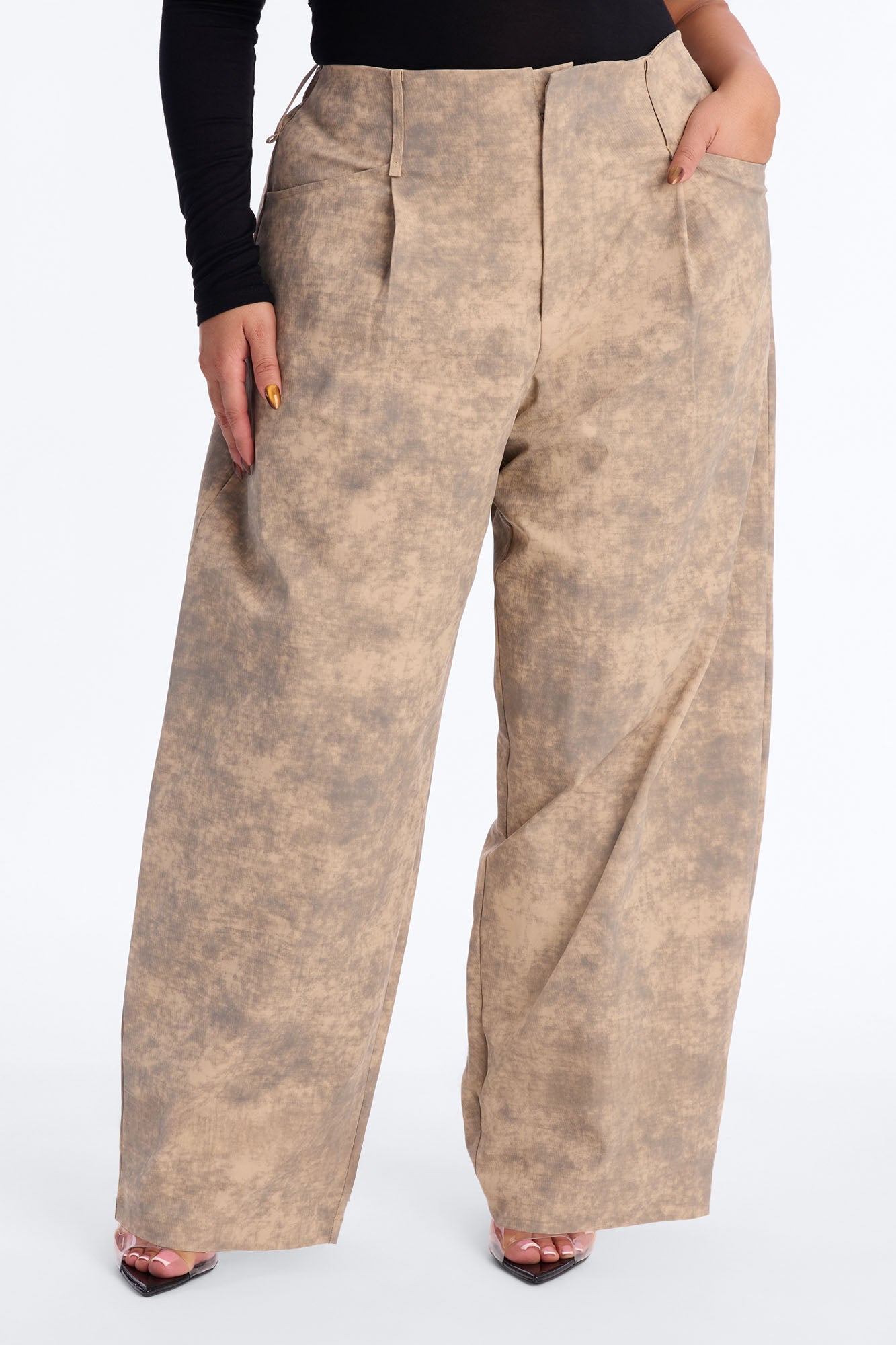 Kian Mid Rise Cloud Print Barrel Leg Pant 29″ - Taupe/combo