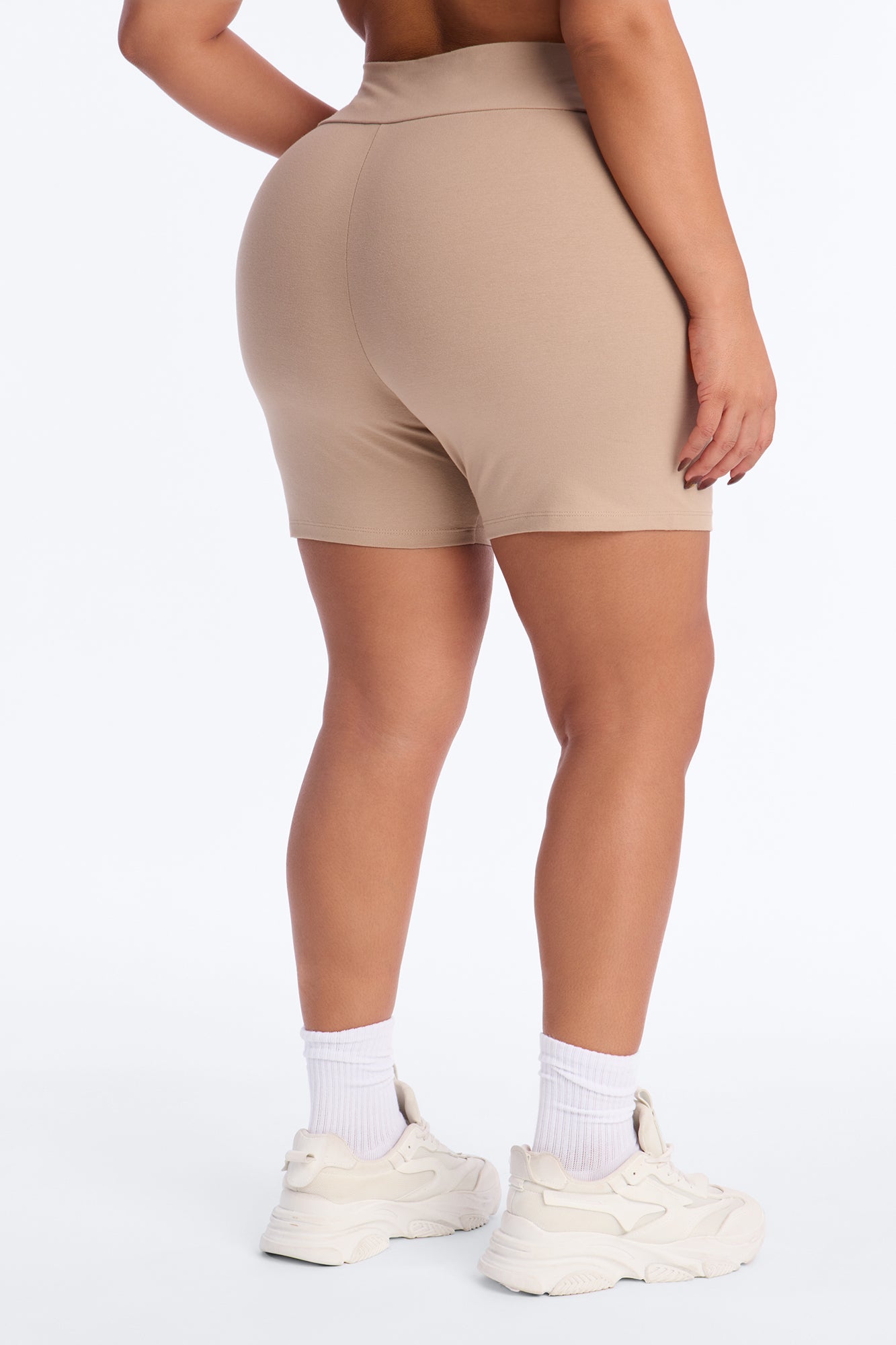 Quinn Mid Rise Everyday Cotton Biker Short 5″ - Tan