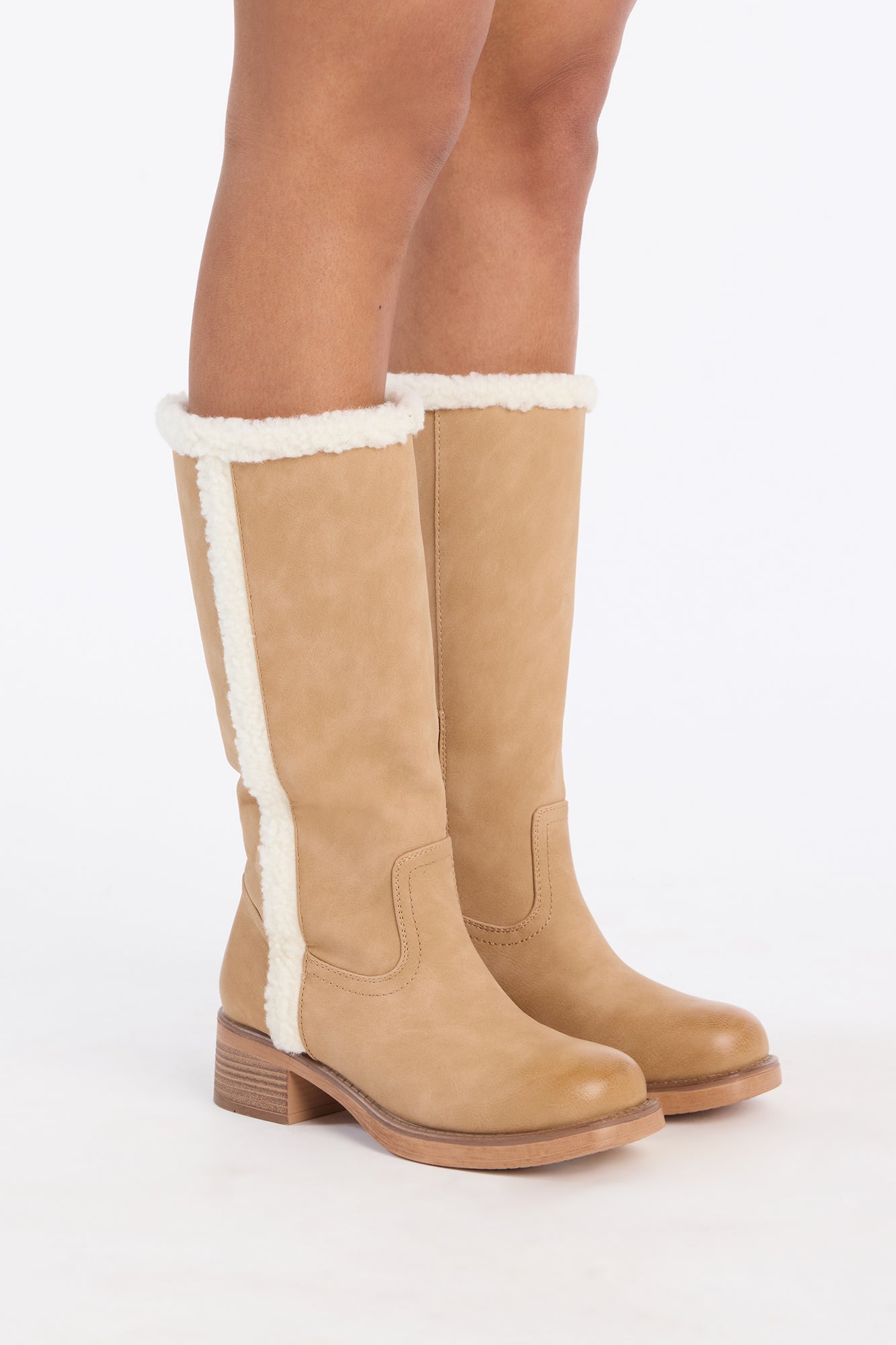 Thomas Sherpa Lined Boots - Camel