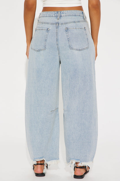 Patron Fray Hem Cropped Barrel Jean - Vintage Wash