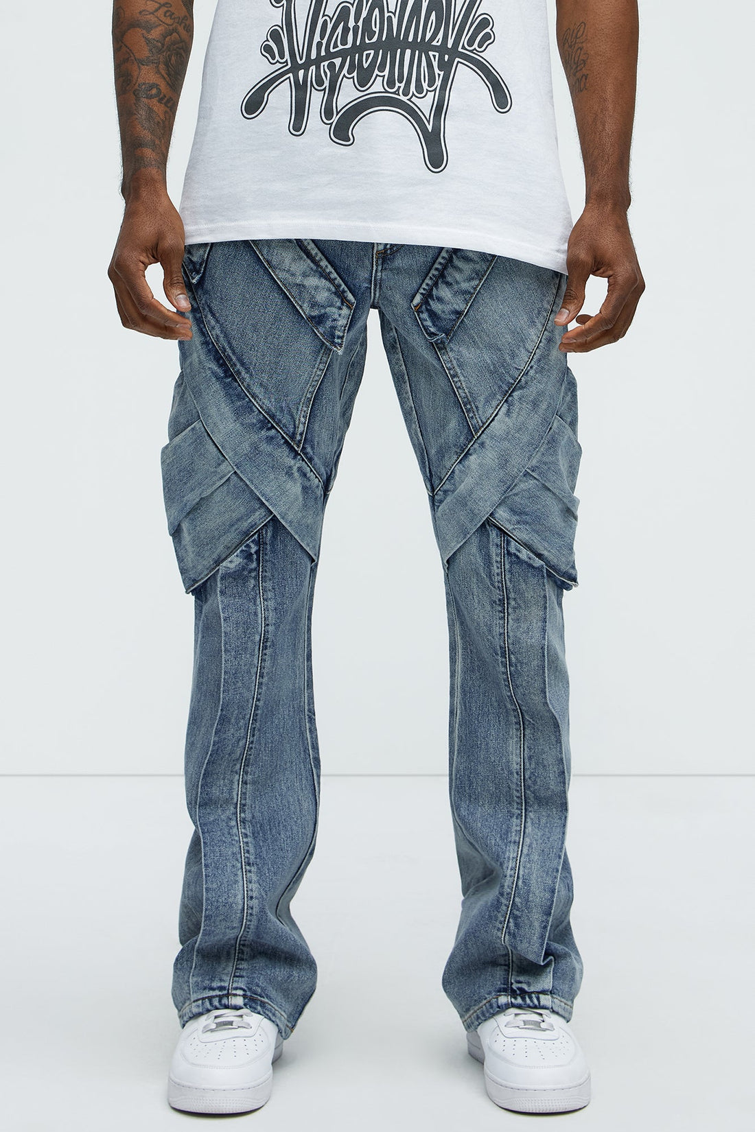 Arlong Paneled Stacked Slim Flare Jeans - Light Wash