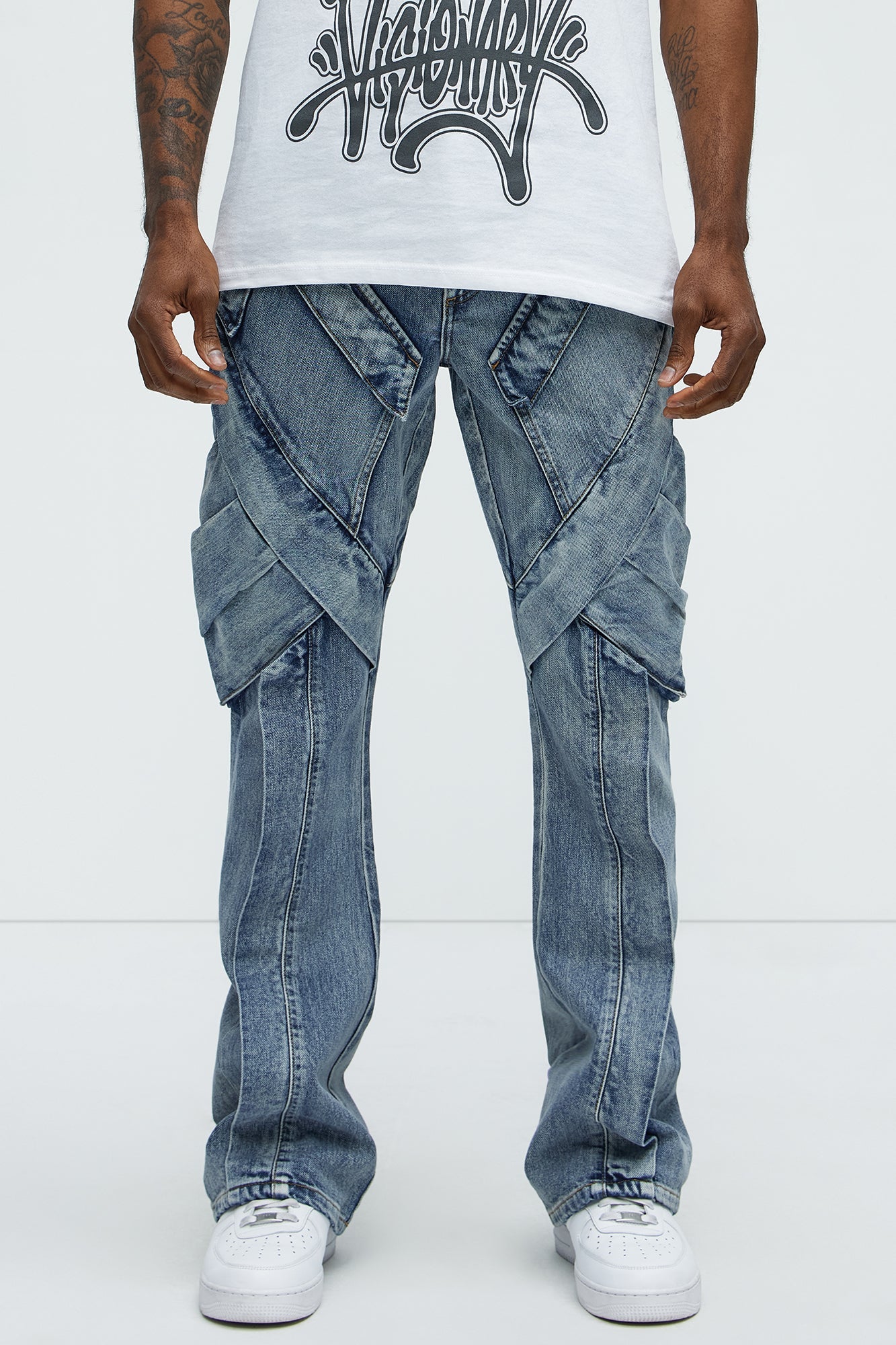 Arlong Paneled Stacked Slim Flare Jeans - Light Wash