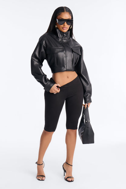 Feeling Cheeky Mid Rise Ruched Butt Capri Legging 14″ - Black