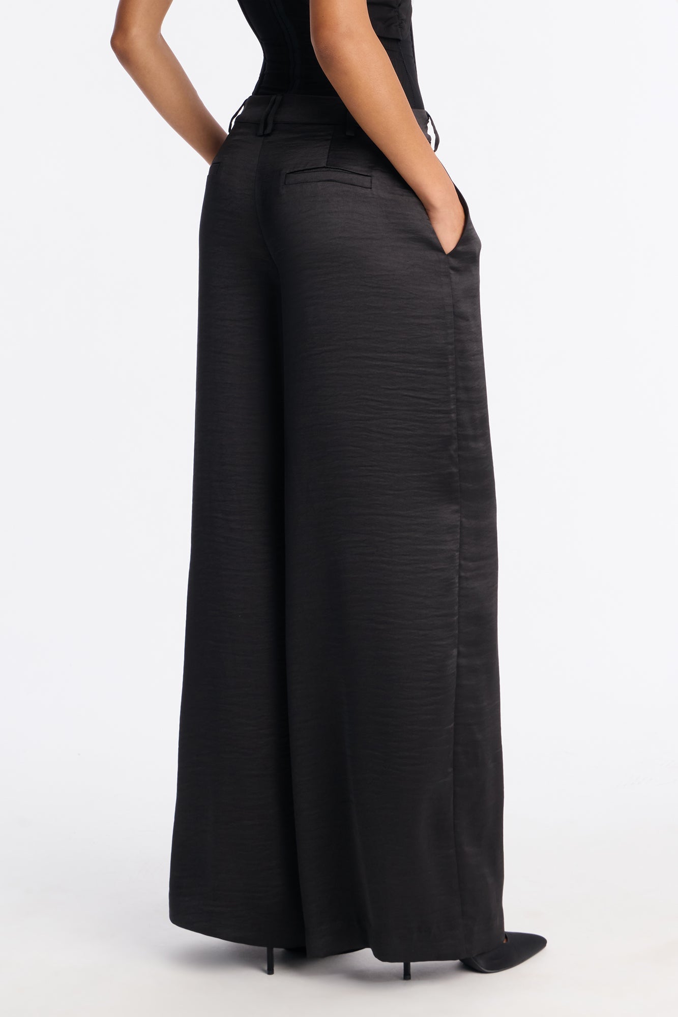 Romance Me Satin Trouser - Black