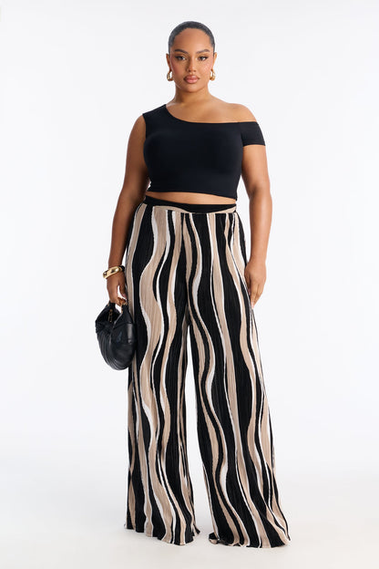 In The Tropics Abstract Plisse Wide Leg Pant 33″ - Black/combo