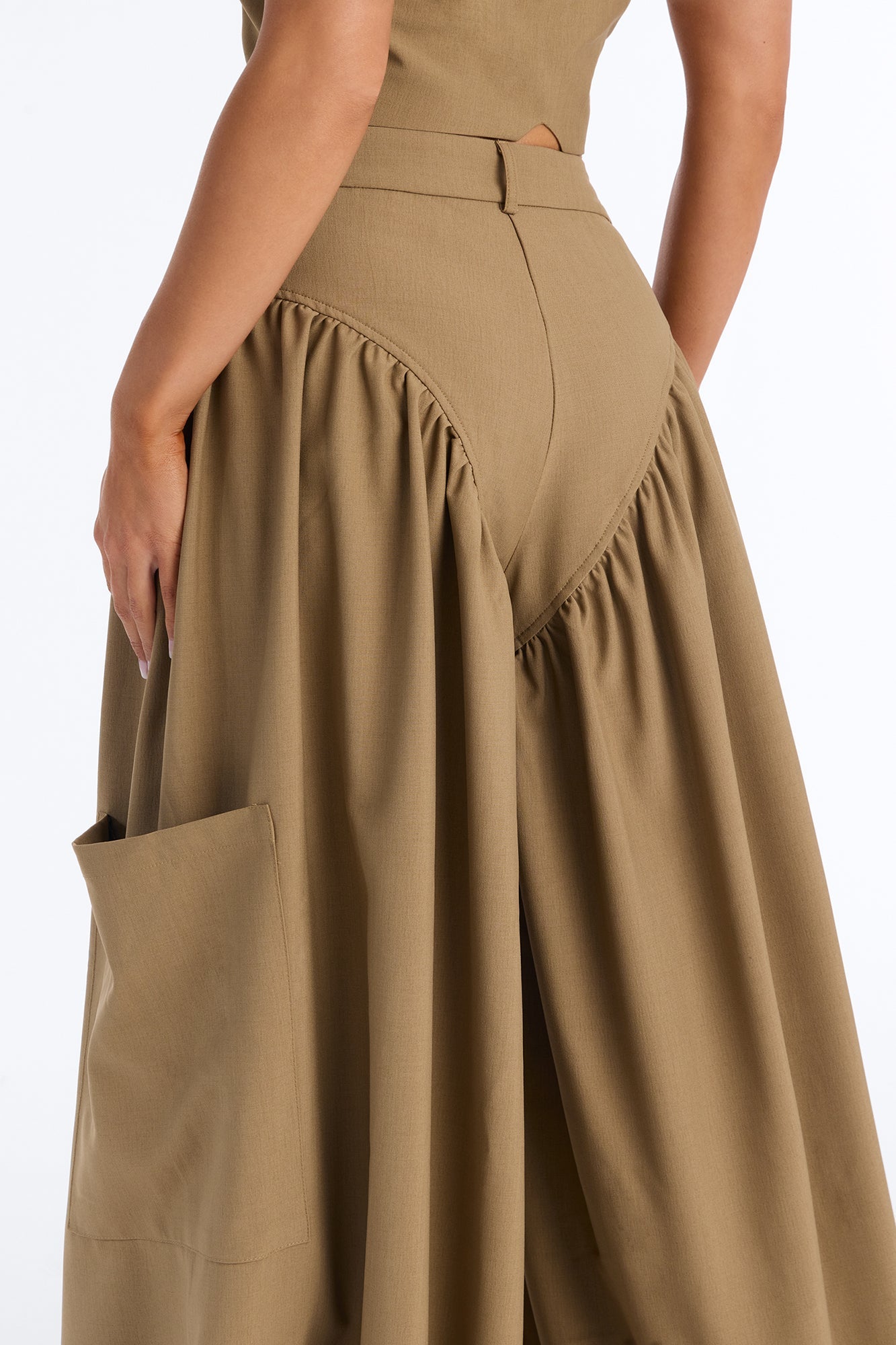Cocktail &amp; Confidence Balloon Pant Set - Khaki