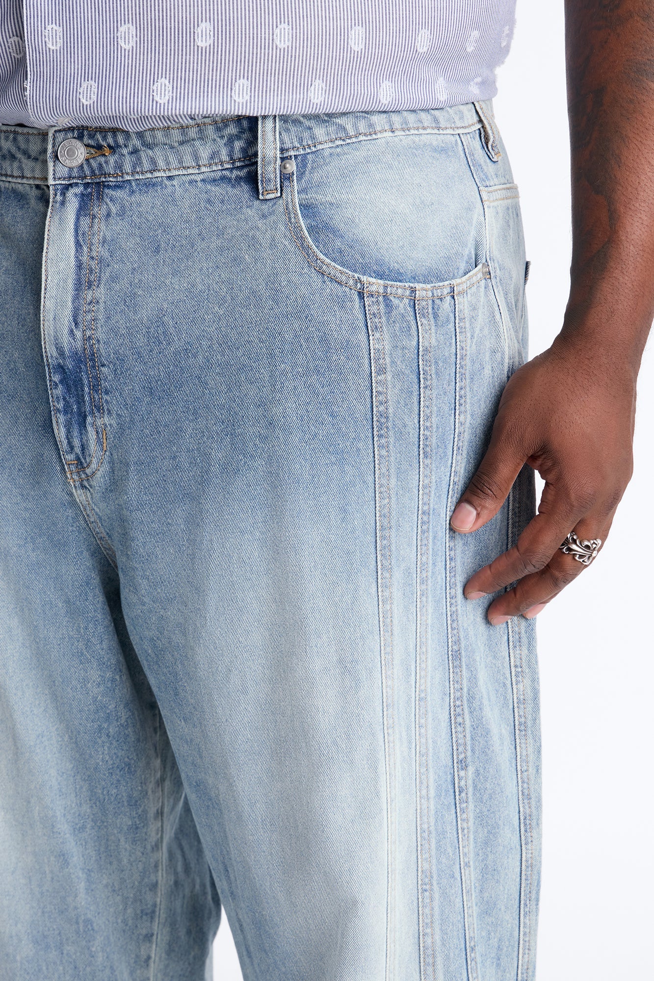 Baggy Decon Structured Jean - Light Blue Wash