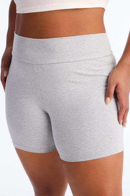Quinn Mid Rise Everyday Cotton Biker Short 5″ - Heather Grey
