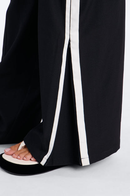 Charlotte Mid Rise Athletic Stripe Wide Leg Pant 33″ - Black/combo