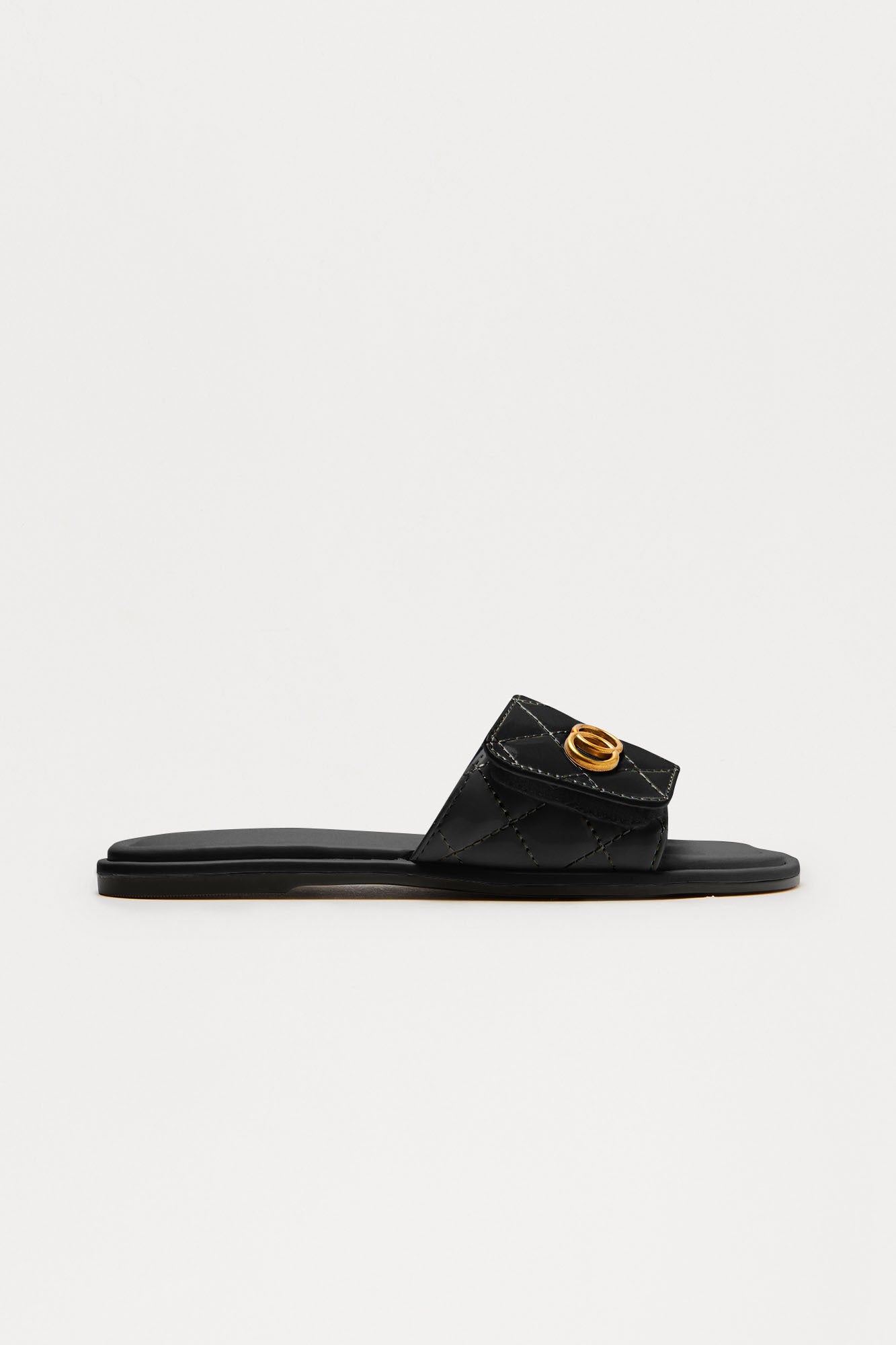 Tyra Flat Sandals - Black