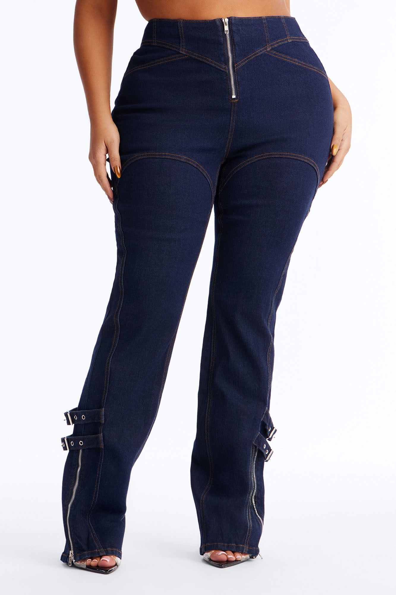 Leading Lady Stretch Straight Leg Jeans - Rinse Blue Wash