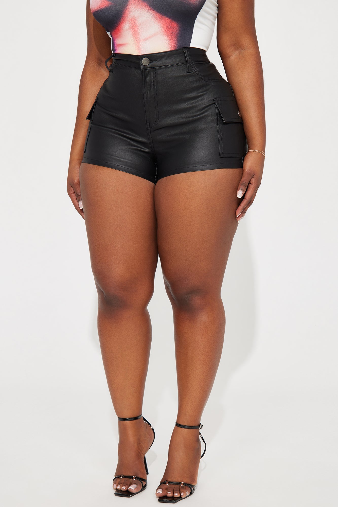 Fallin For You Coated Cargo Short - Black