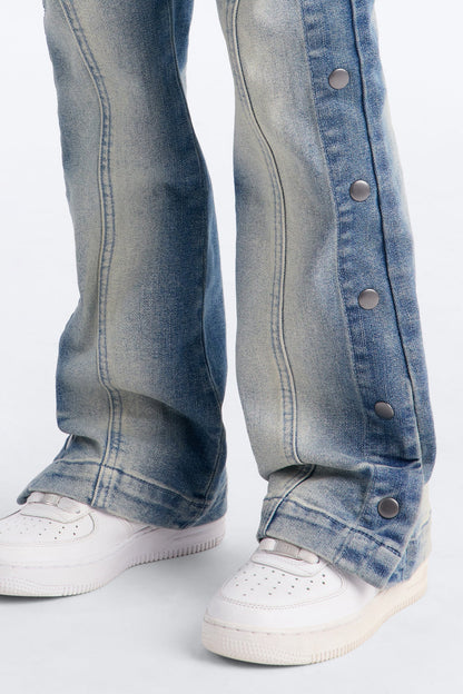 Mini Stacked Skinny Flare Lockdown Jean - Light Wash
