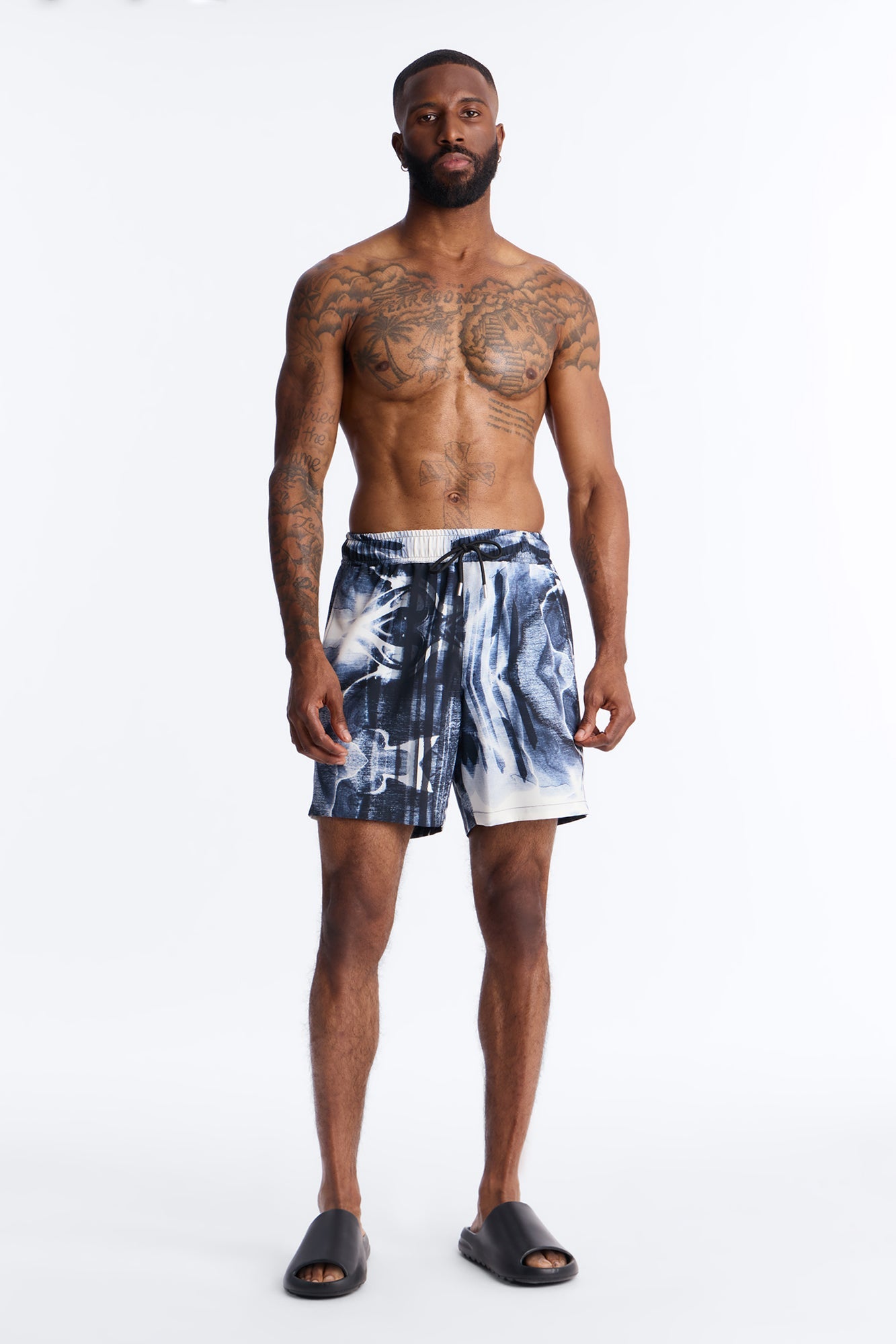 Abstract Oxide Printed Swim Trunk 7″ - Black