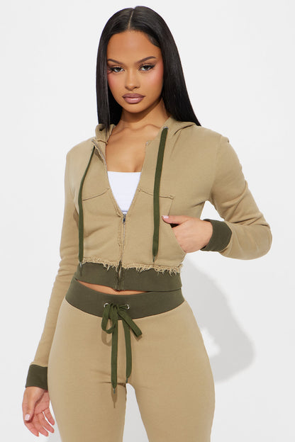 Keeping Up With Me Pant Set - Olive