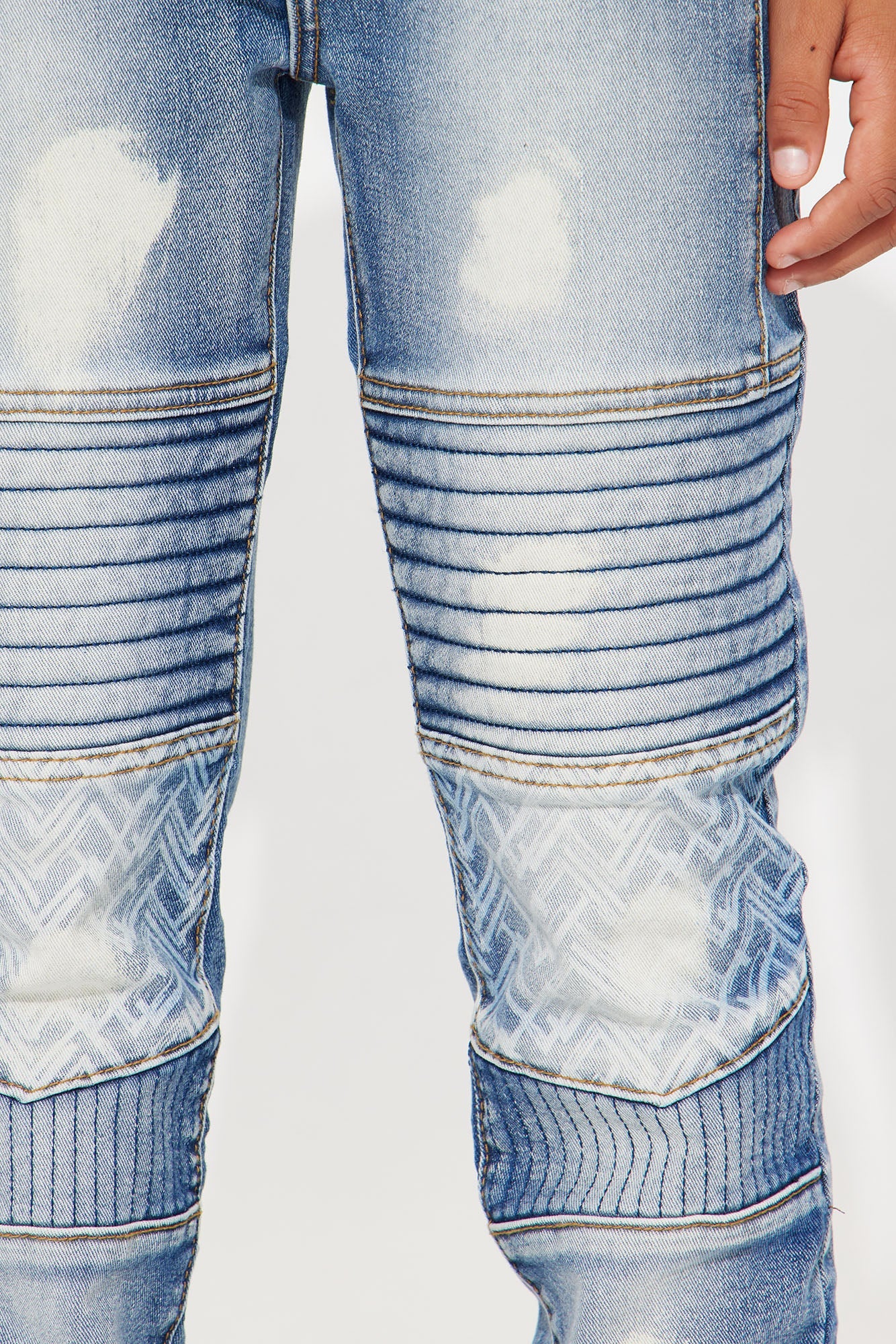 Mini Pleated Seam Moto Skinny Jean FN - Medium Wash