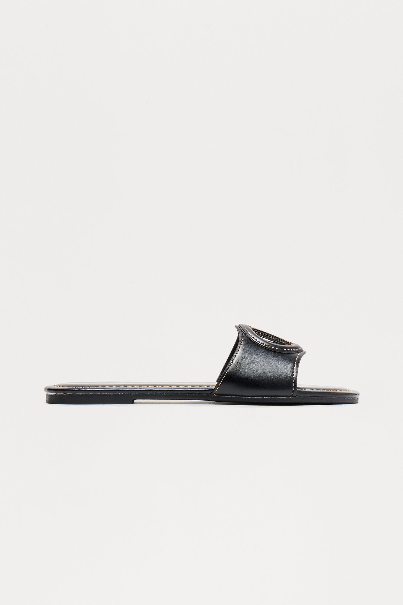 Cody Flat Sandals - Black