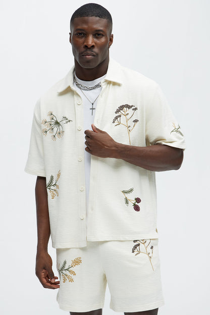 Berries And Bloom Embroidered Shirt - Cream