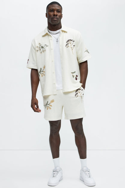 Berries And Blooms Embroidered Shorts - Cream
