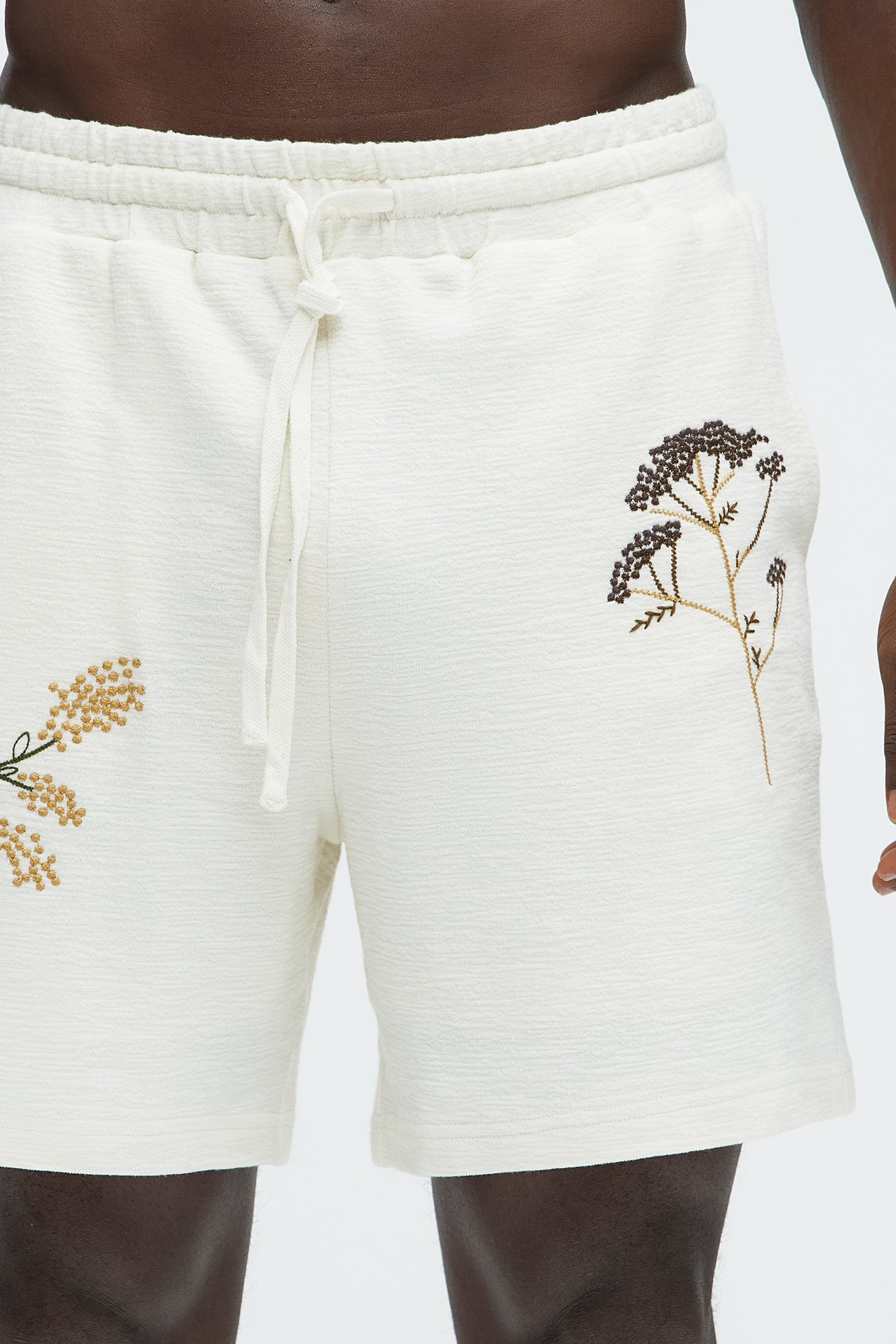 Berries And Blooms Embroidered Shorts - Cream