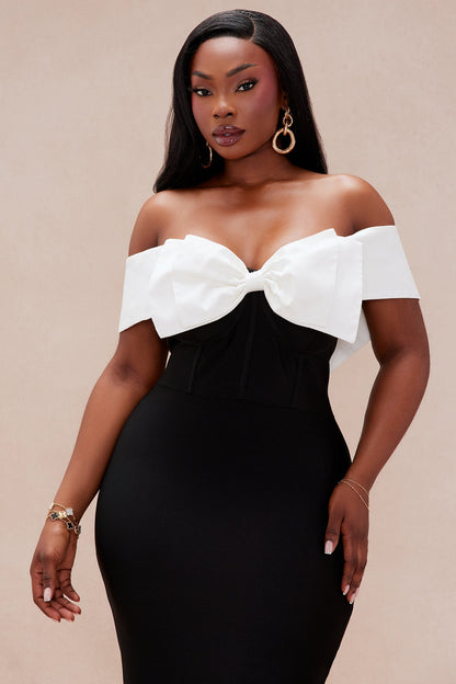 Kalia Off Shoulder Bandage Midi Dress - Black/White