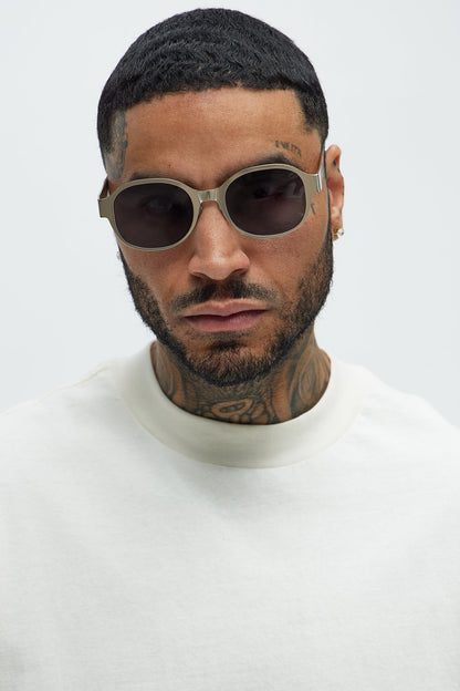 Style Sunglasses - Silver/Smoke