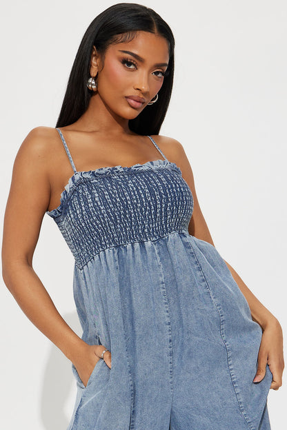 Vera Chambray Jumpsuit - Medium Wash