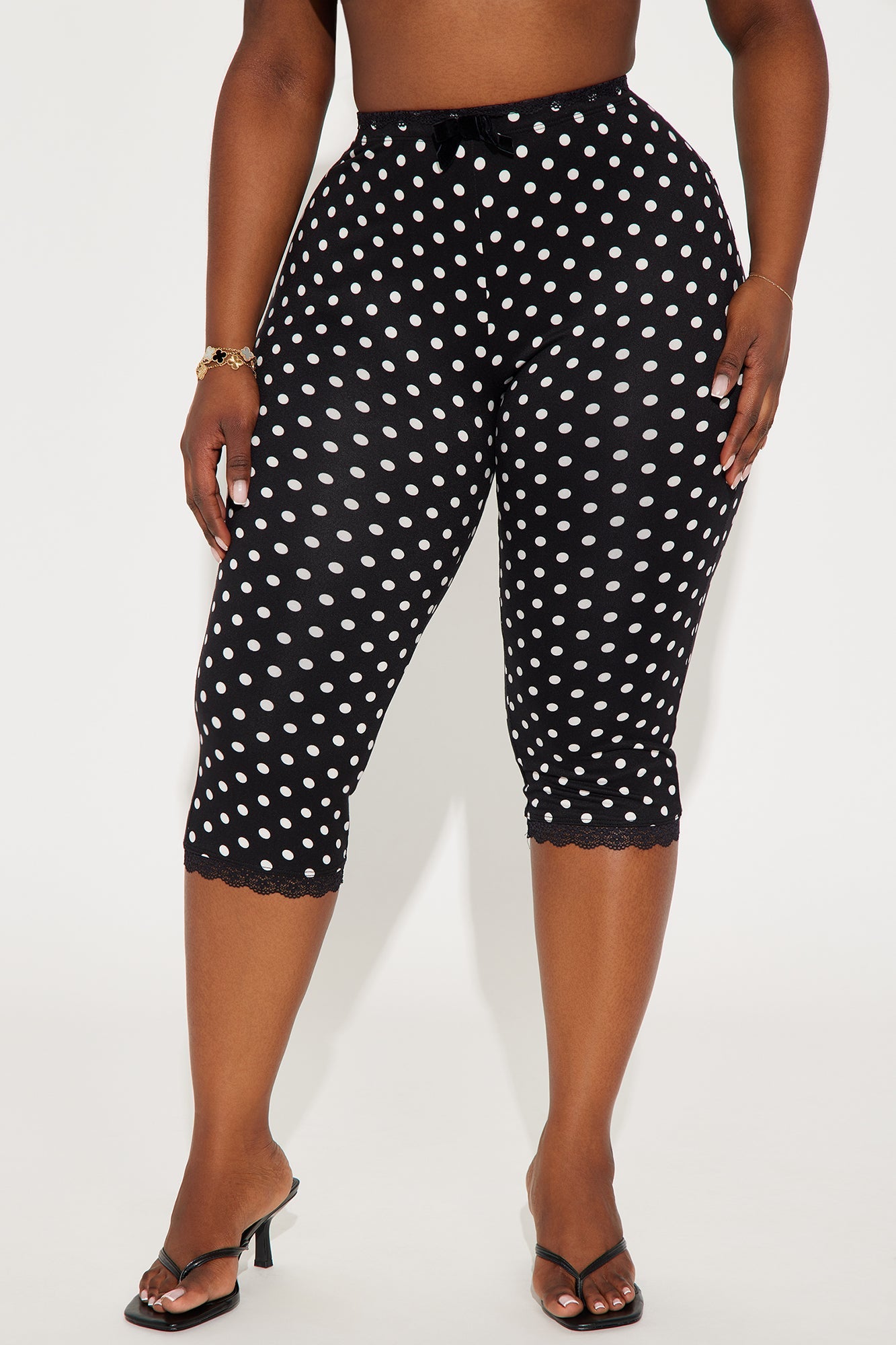 Florentina Lace Trim Capri Legging - Black/White