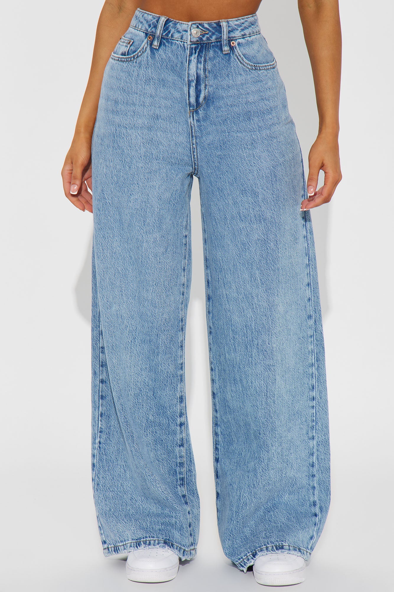 Solange Baggy Wide Leg Jeans - Light Wash