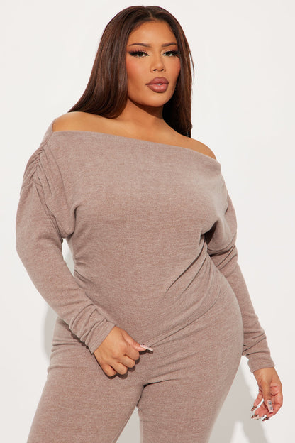 Shayla Off Shoulder Pant Set - Mocha