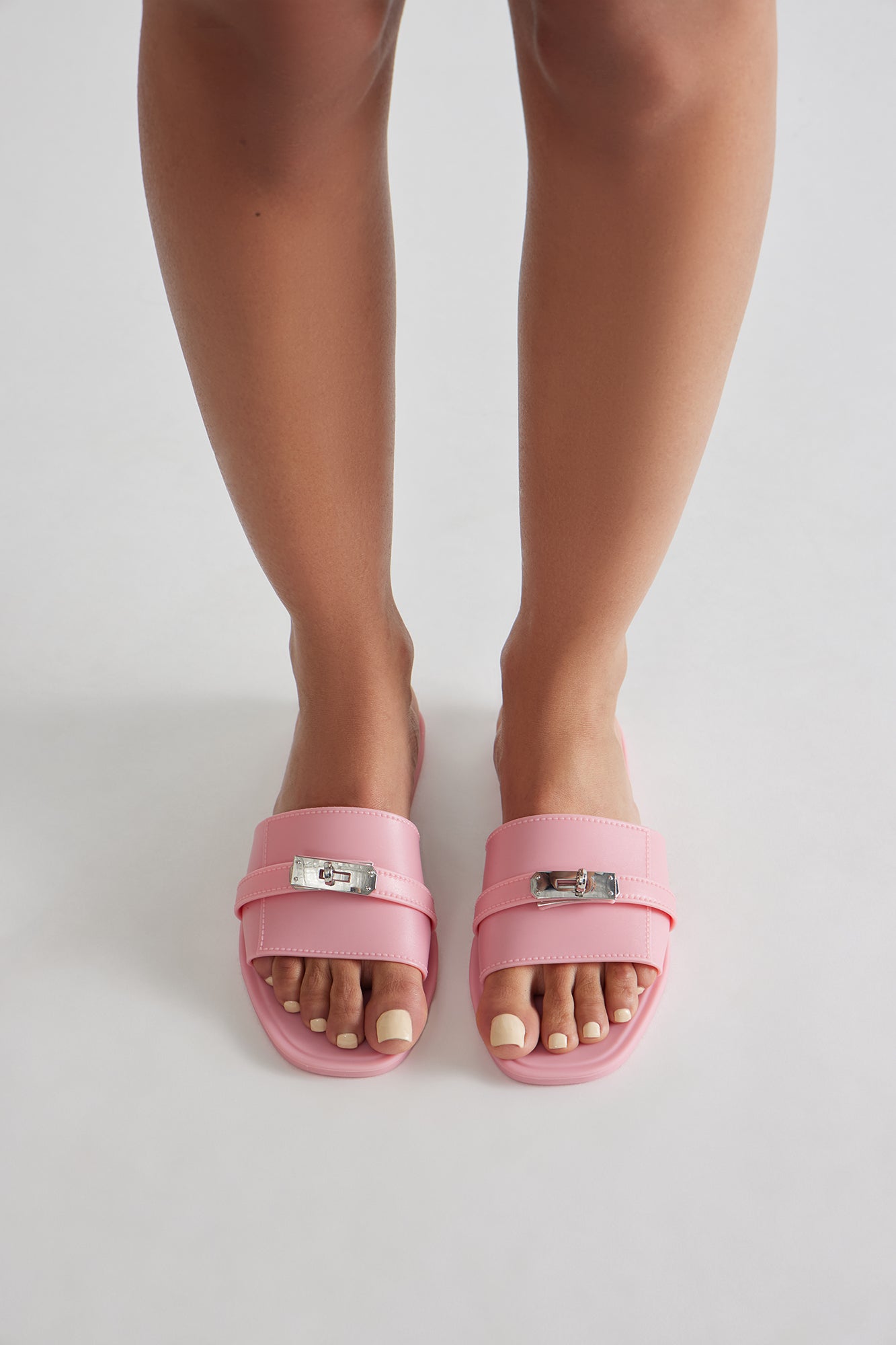 Colson Hardware Sandals - Pink