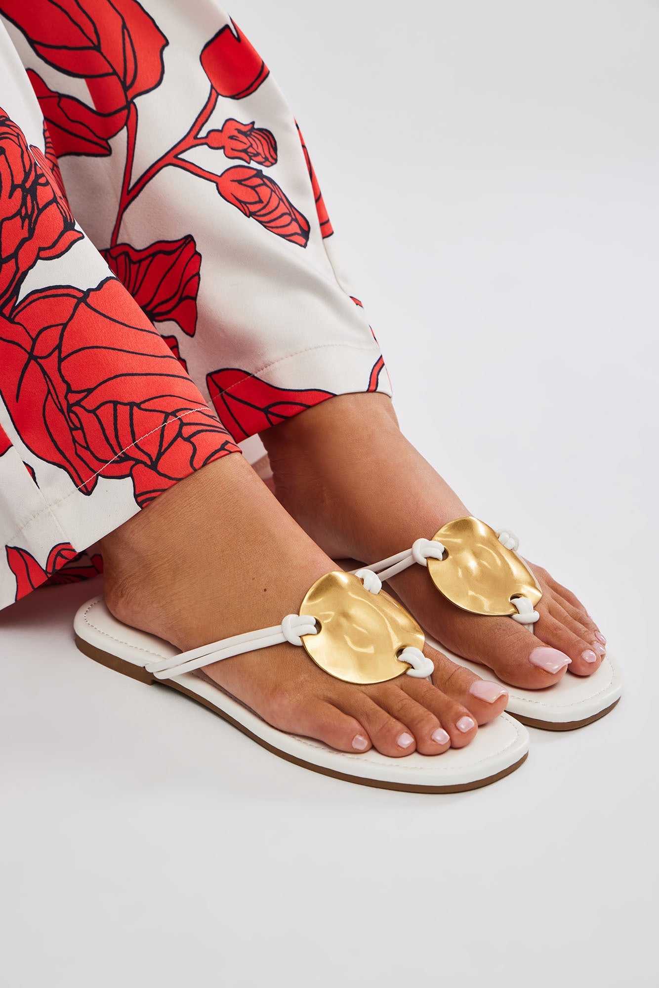 Woke Up In Tulum Flat Sandals - White