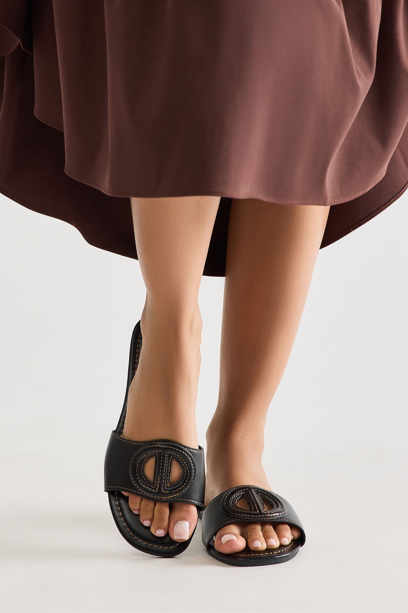 Cody Flat Sandals - Black