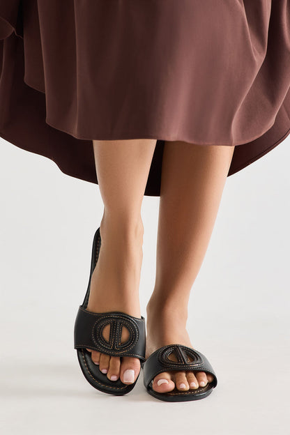 Cody Flat Sandals - Black