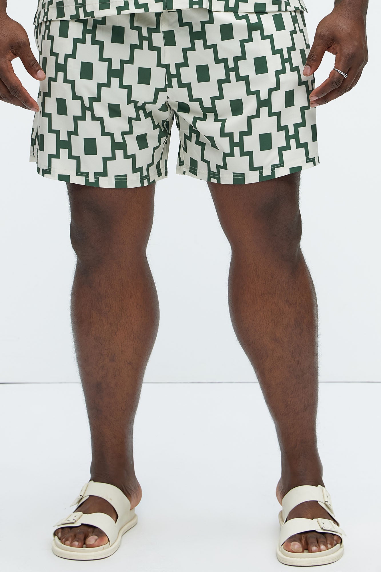 Mosaic Printed Swim Trunk 6″ - Cream/combo